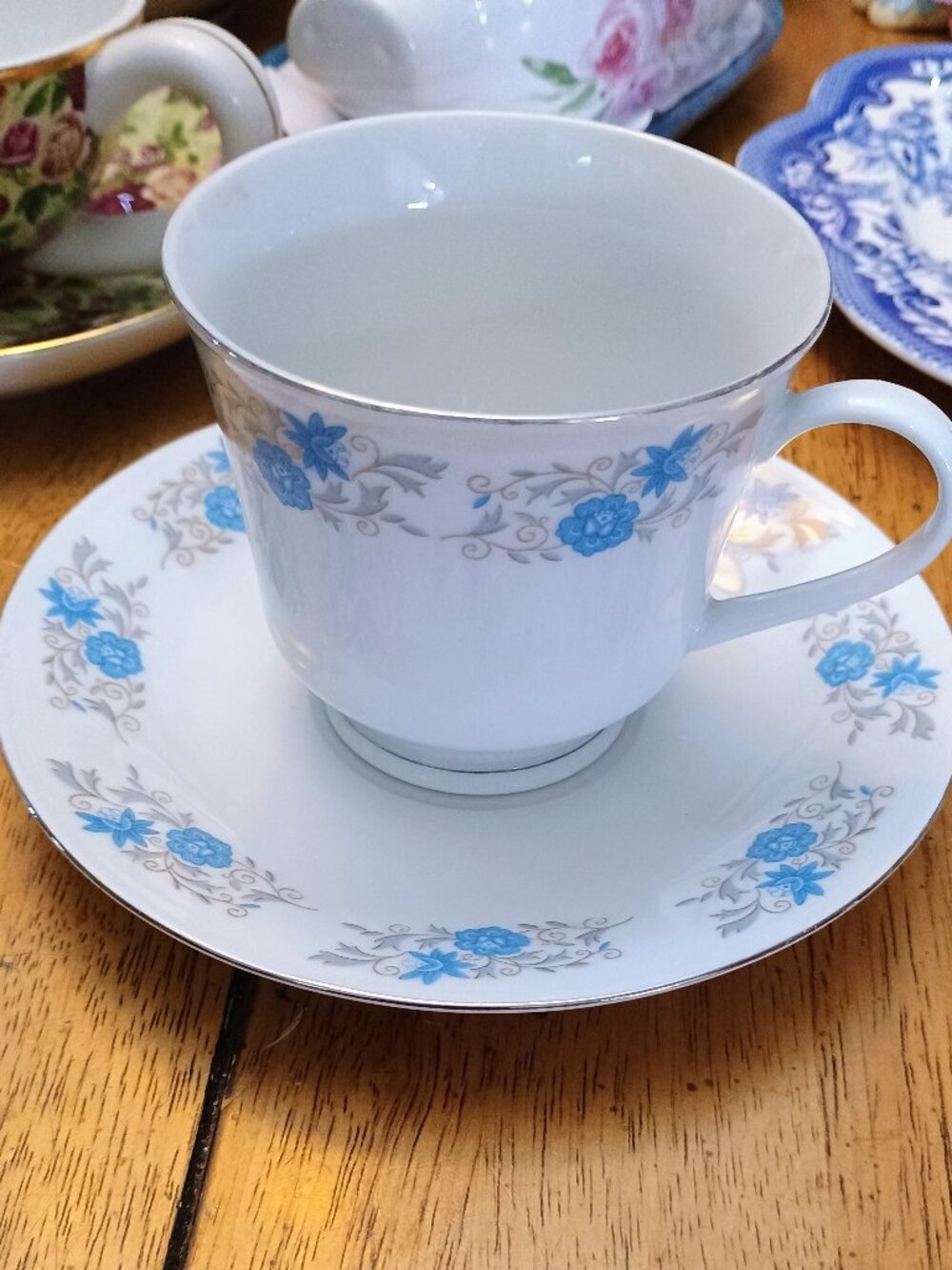 Teacup and saucer